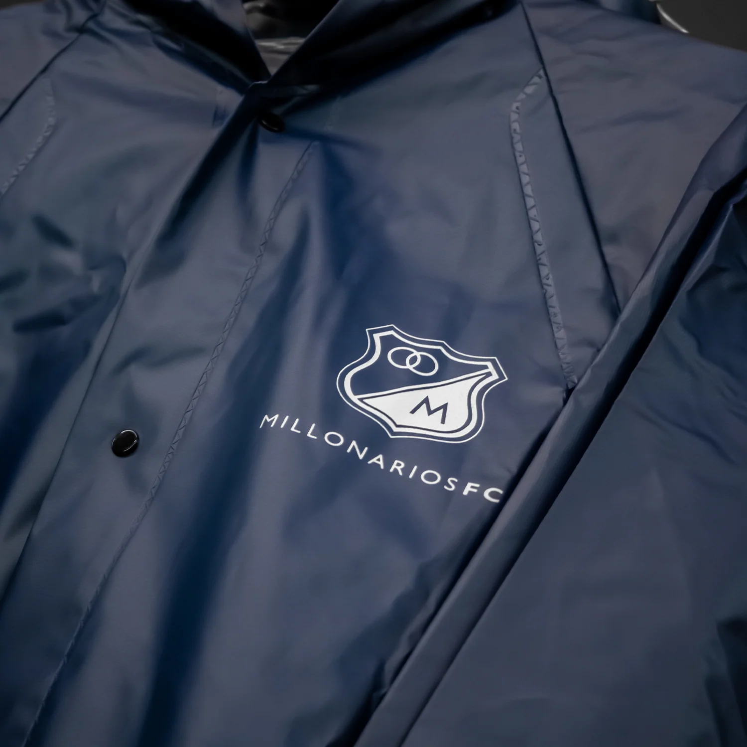 Chaqueta impermeable MFC - Image 12