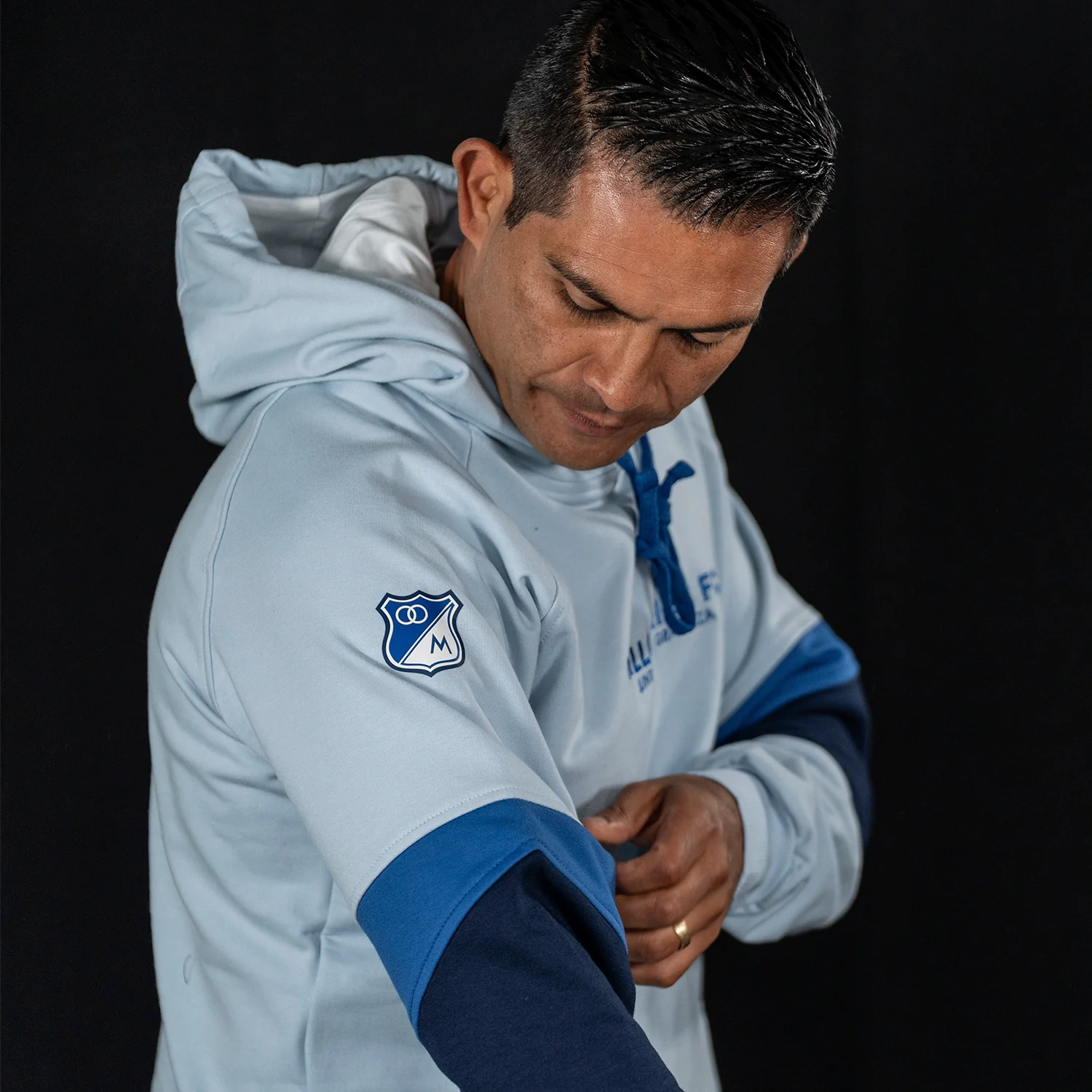 Hoodie Hombre Combinado MFC - Image 19